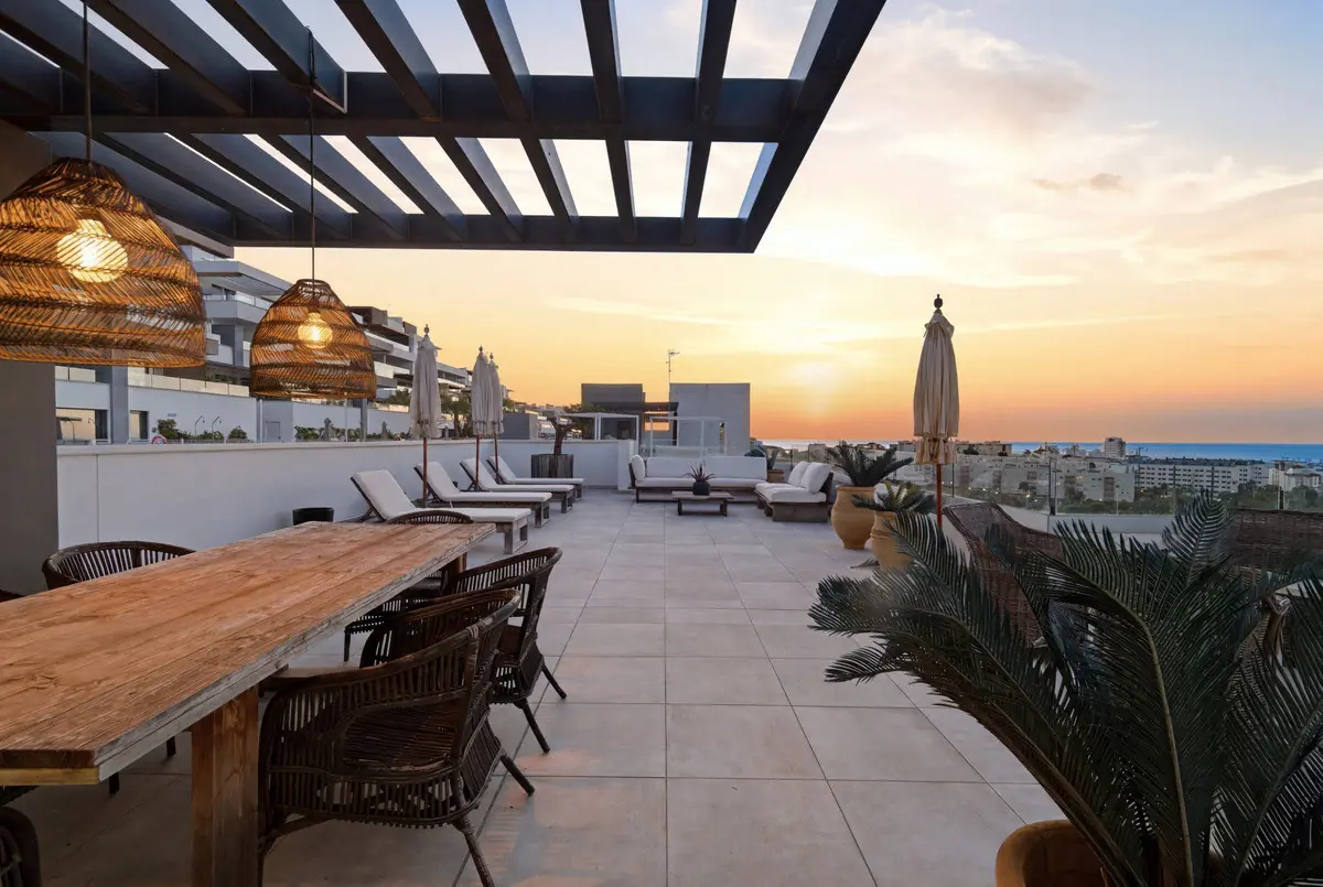 Terrace at sunset, apartment in Estepona, ref. TIS90364